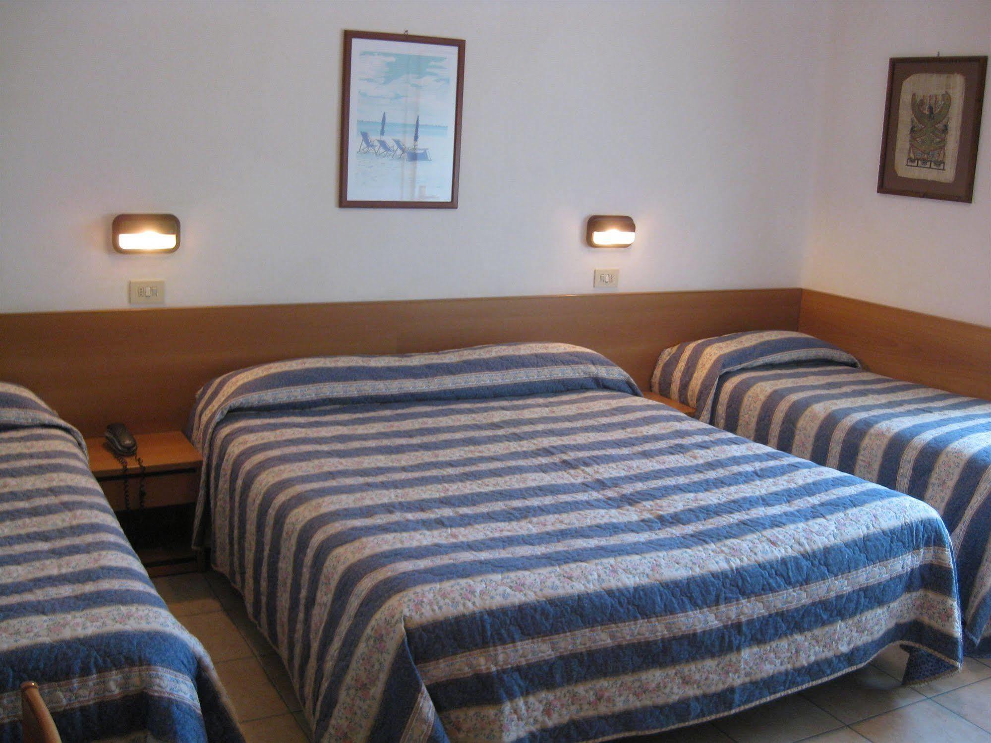 Hotel Amelia 파노 외부 사진