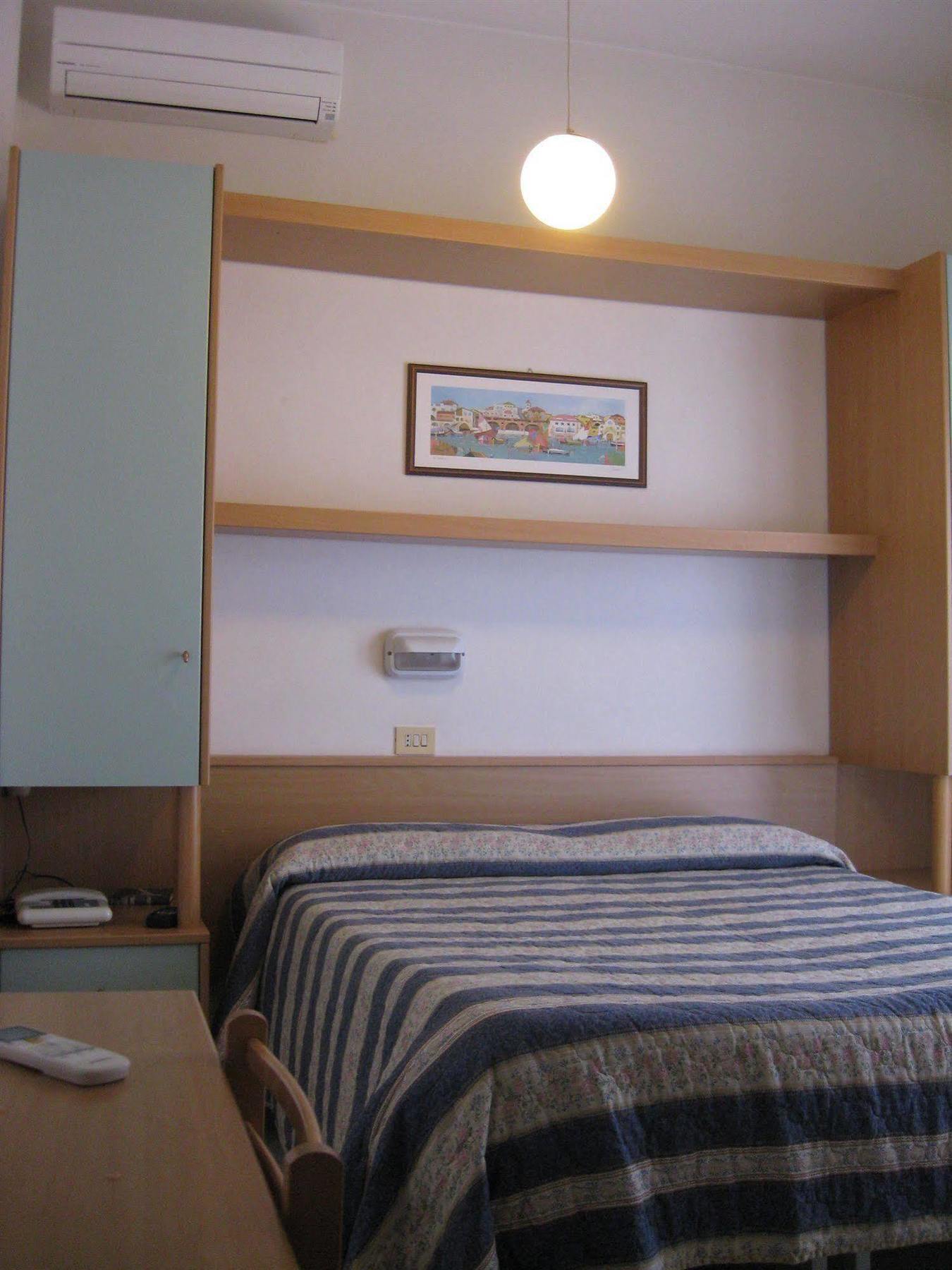 Hotel Amelia 파노 외부 사진
